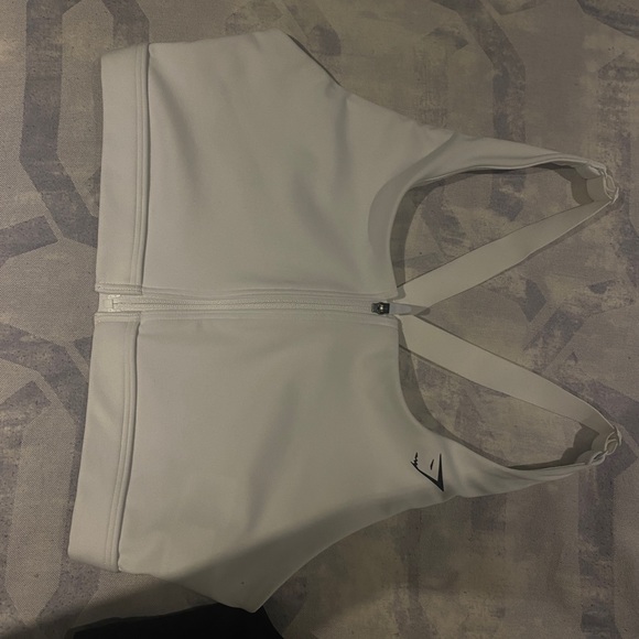 Gymshark Zip Up Sports Bra - Picture 2 of 4